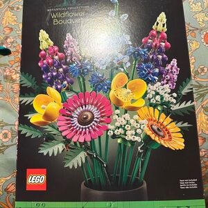 LEGO Wildflower Bouquet Set